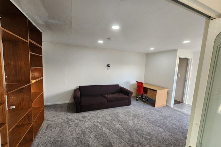 Photo of property in 48 Cardiff Road, Pakuranga, Auckland, 2010