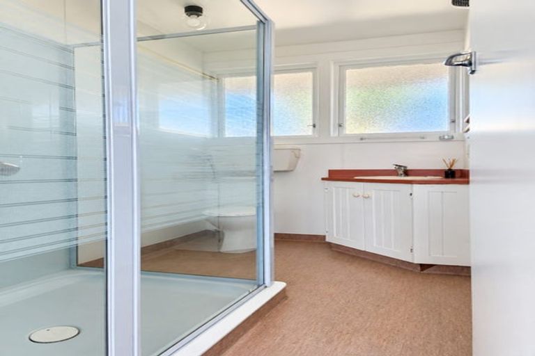 Photo of property in 10a Vogel Street, Fitzroy, New Plymouth, 4312