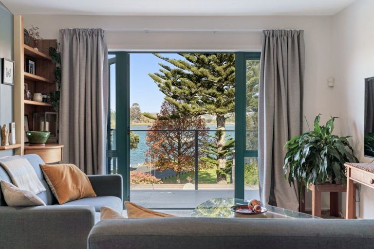 Photo of property in 9 Bay Street, Matua, Tauranga, 3110