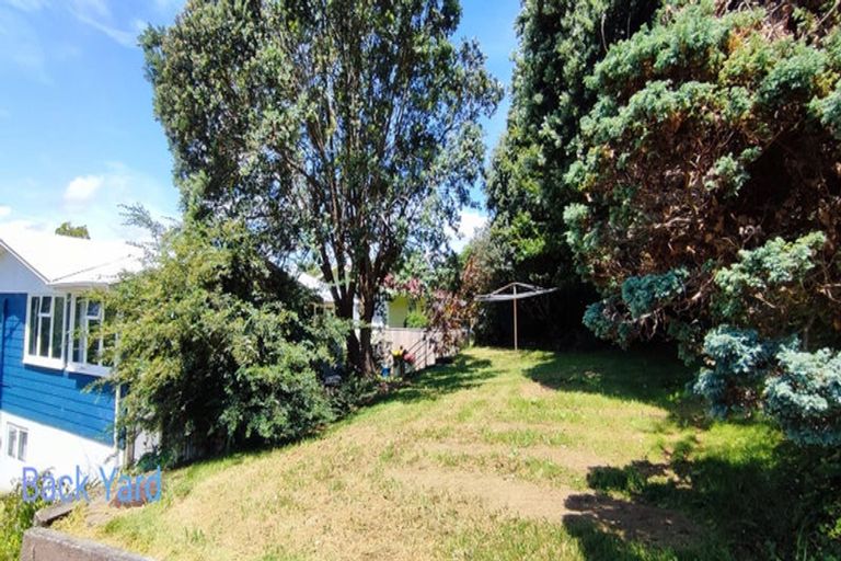 Photo of property in 8 Granby Place, Westown, New Plymouth, 4310