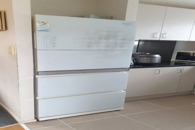 Photo of property in 7 Merida Place, Unsworth Heights, Auckland, 0632