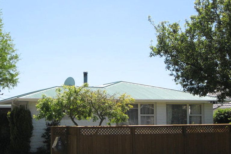 Photo of property in 79 Farquhars Road, Redwood, Christchurch, 8051