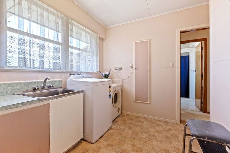 Photo of property in 198 Tasman Street, Opunake, 4616