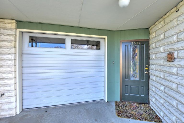 Photo of property in 250a Main Street, Gore, 9710