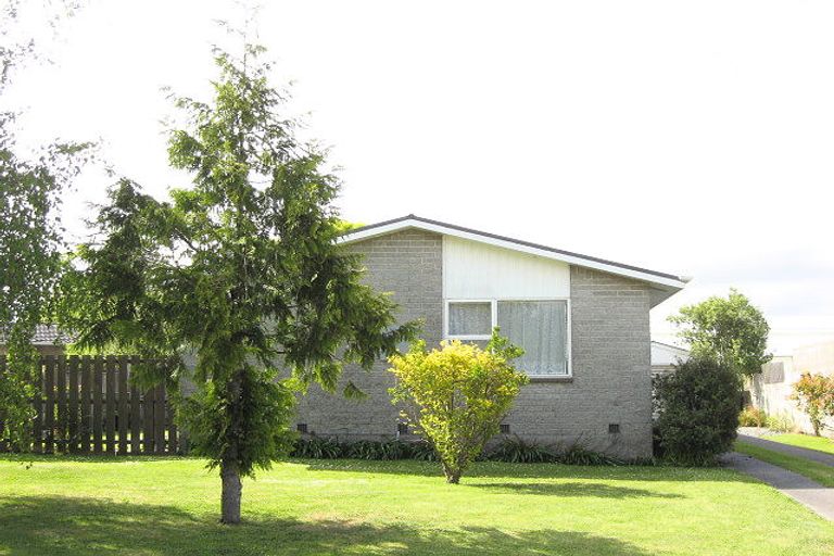Photo of property in 9 Thorne Place, Rangiora, 7400