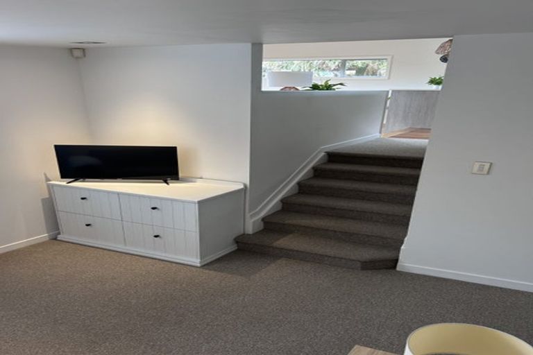 Photo of property in 22 Tiri Road, Manly, Whangaparaoa, 0930