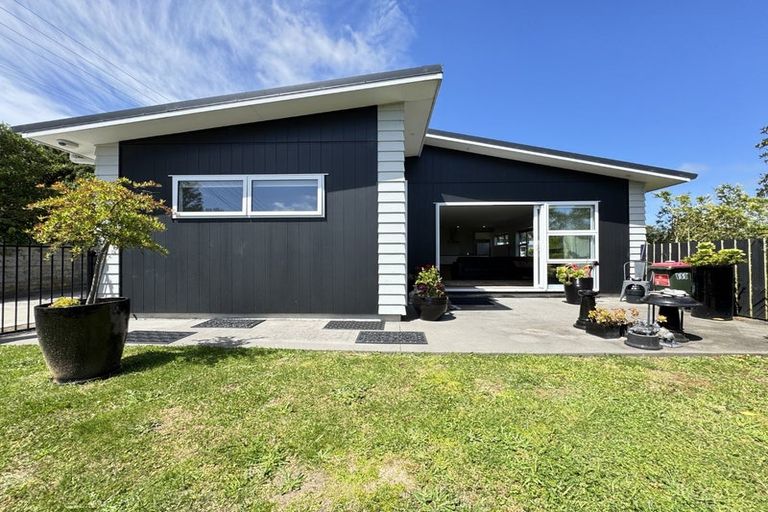Photo of property in 190 Helston Road, Paparangi, Wellington, 6037