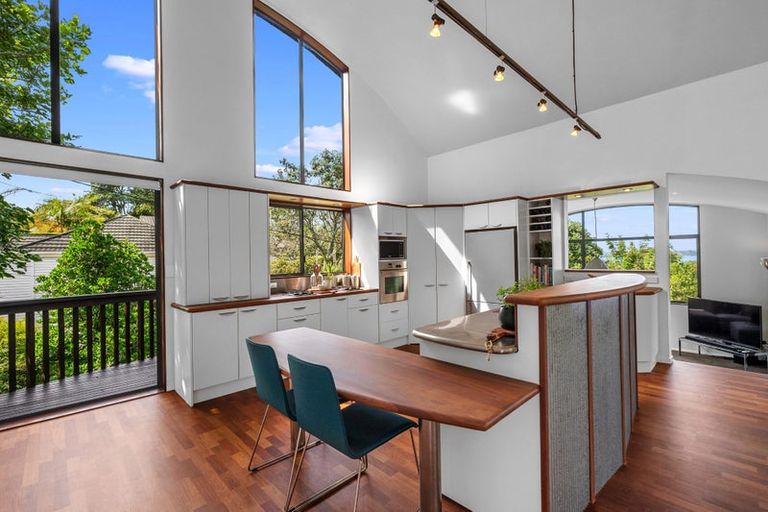 Photo of property in 60 Palmerston Road, Birkenhead, Auckland, 0626