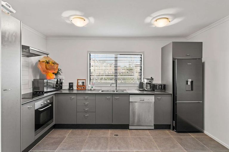 Photo of property in St Claire Village, 75/172 Mcleod Road, Te Atatu South, Auckland, 0610