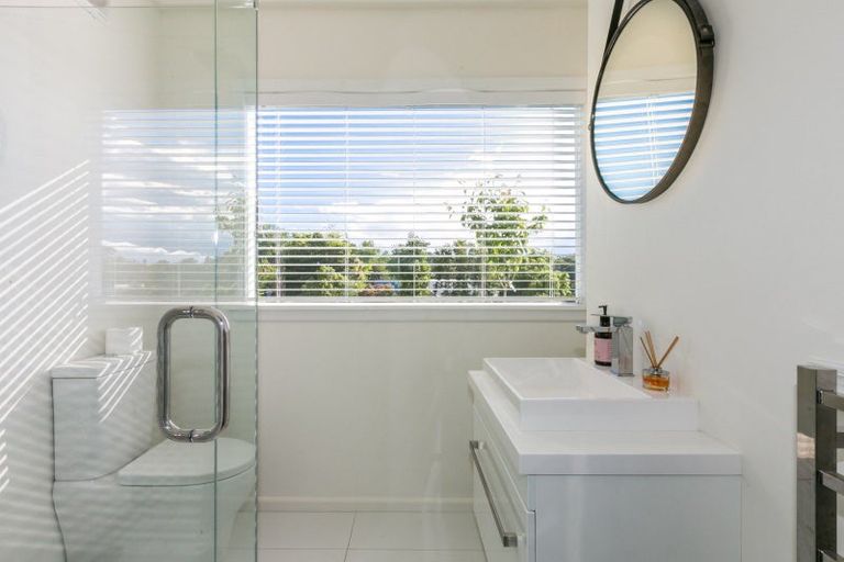 Photo of property in 11 Tainui Drive, Havelock North, 4130