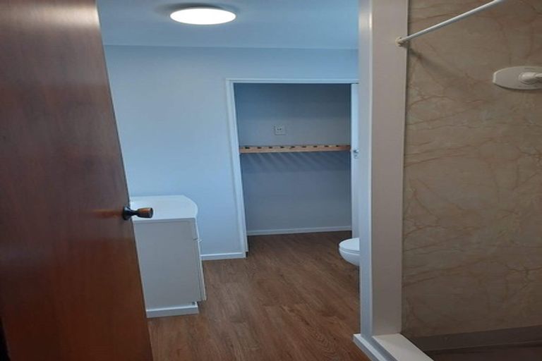 Photo of property in 30 The Drive, Tawa, Wellington, 5028