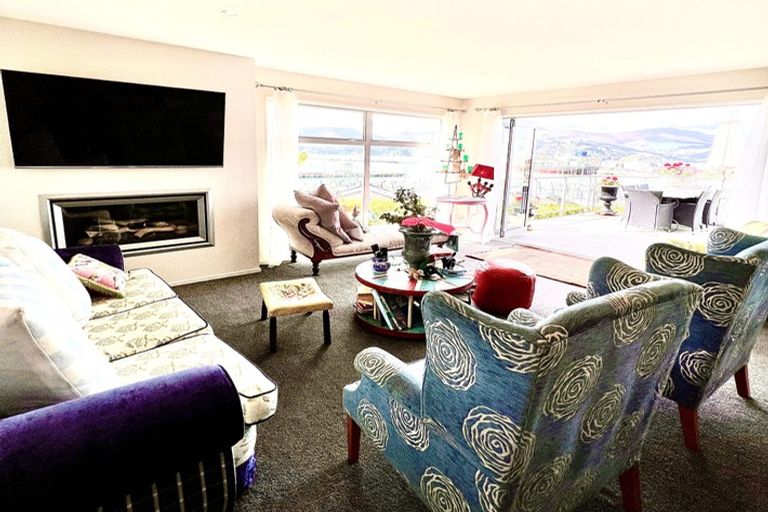 Photo of property in 1 Simeon Quay, Lyttelton, 8082
