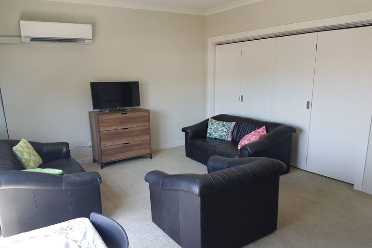 Photo of property in Mclean Towers, 2f/3 Shakespeare Road, Napier South, Napier, 4110