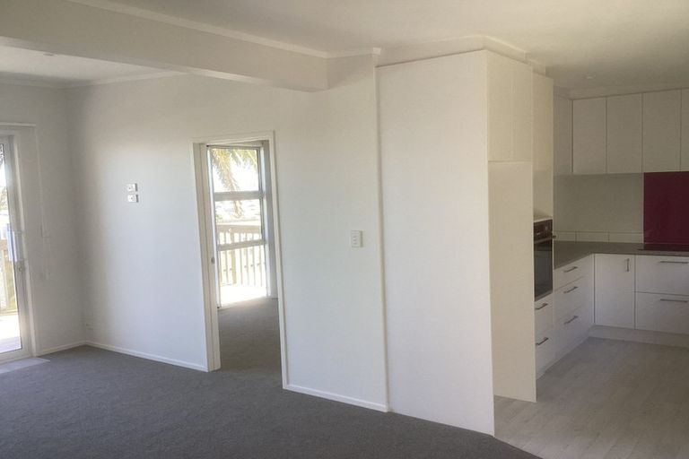 Photo of property in 92 Wainui Road, Silverdale, 0932