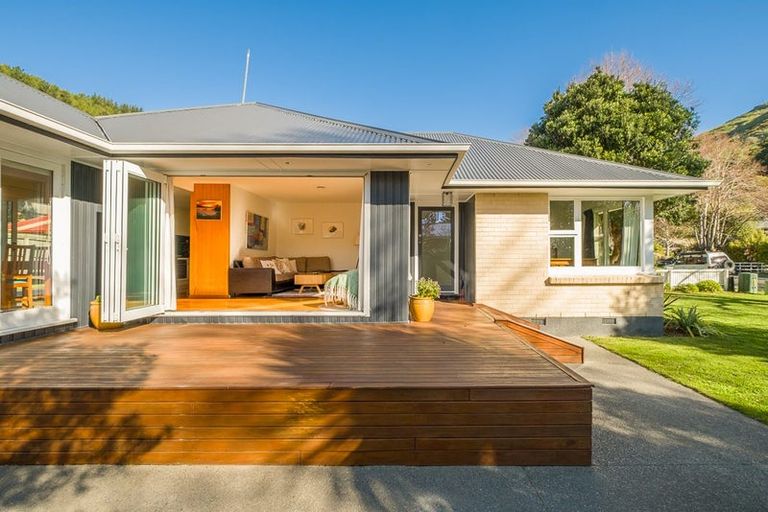Photo of property in 107 Bowenvale Avenue, Cashmere, Christchurch, 8022