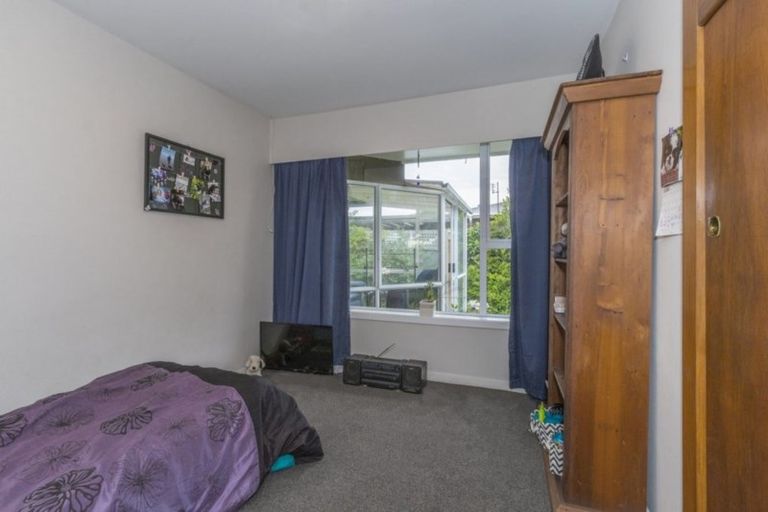 Photo of property in 68 Coopers Road, Dallington, Christchurch, 8061