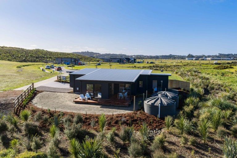 Photo of property in 15 Karamu Lane, Mangawhai, 0505