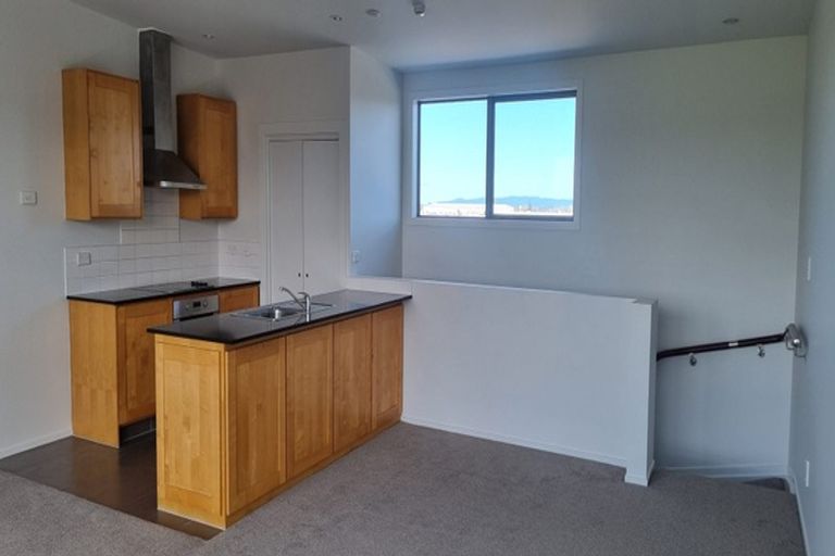 Photo of property in 1/63 Kestev Drive, Flat Bush, Auckland, 2016