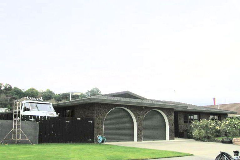 Photo of property in 8 Lowther Place, Taradale, Napier, 4112