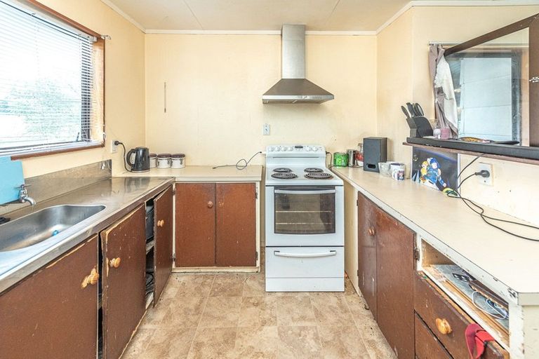 Photo of property in 35 Carson Street, Castlecliff, Whanganui, 4501