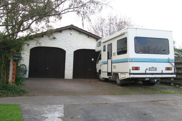 Photo of property in 6 Clifton Terrace, Fitzherbert, Palmerston North, 4410