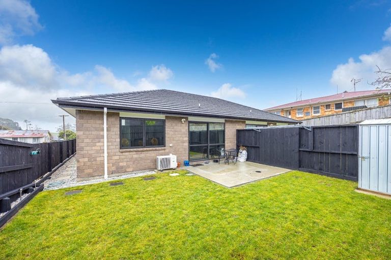 Photo of property in 2/33 Cowley Drive, Temple View, Hamilton, 3218