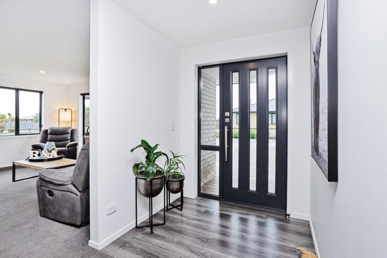 Photo of property in 12 Pegasus Place, Seaward Bush, Invercargill, 9812