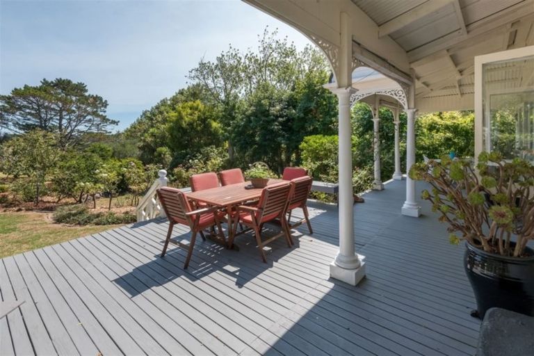 Photo of property in 367 Whitford Road, Whitford, Howick, 2571