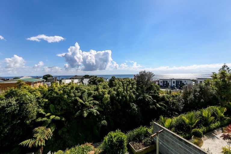 Photo of property in 147a Molesworth Street, New Plymouth, 4312