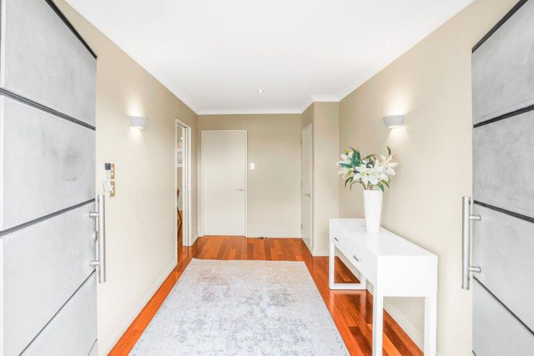 Photo of property in 24 Crombie Green, Northwood, Christchurch, 8051