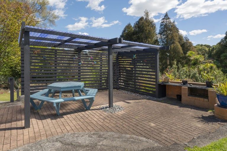 Photo of property in 24 Cumberland Crescent, Welcome Bay, Tauranga, 3112