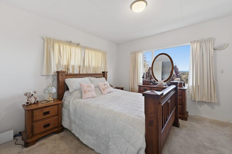 Photo of property in 9 Te Arawa Place, Welcome Bay, Tauranga, 3112