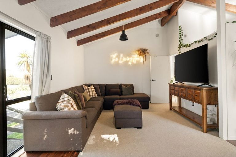 Photo of property in 1/32 Ranginui Road, Welcome Bay, Tauranga, 3112