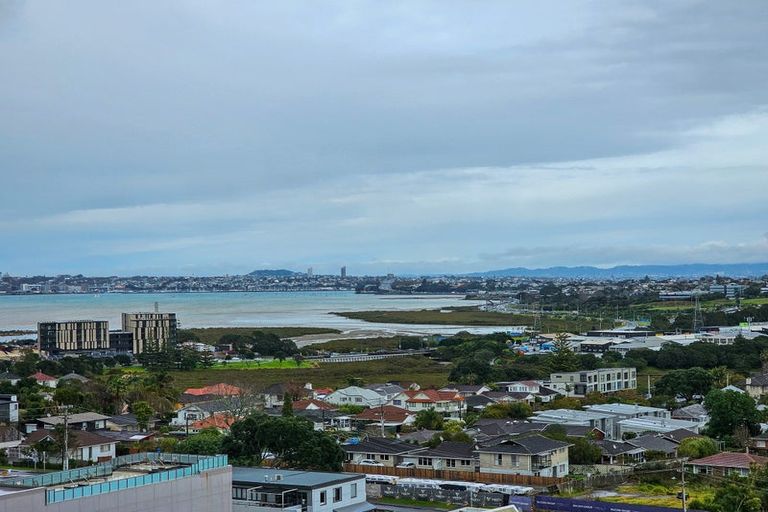 Photo of property in Sentinel Apartments, 1005/3 Northcroft Street, Takapuna, Auckland, 0622