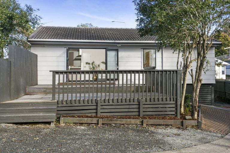 Photo of property in 16b Wilkie Place, Mount Wellington, Auckland, 1060