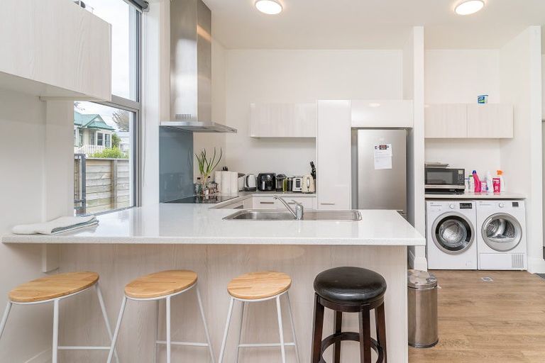 Photo of property in 129a Forth Street, North Dunedin, Dunedin, 9016