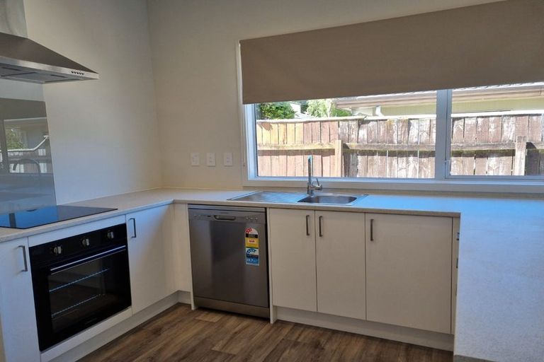 Photo of property in 34 Hinau Street, Tawa, Wellington, 5028