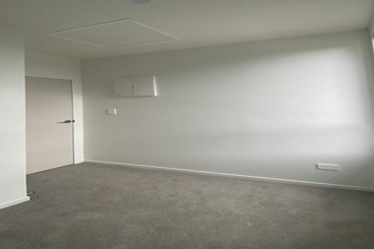 Photo of property in 14/2 Moor Avenue, Te Atatu Peninsula, Auckland, 0610