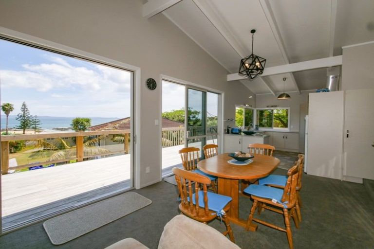 Photo of property in 20 Stratford Drive, Cable Bay, 0420