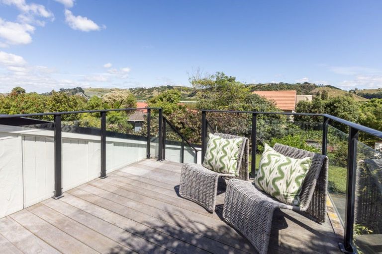 Photo of property in 73 Le Quesne Road, Bay View, Napier, 4104