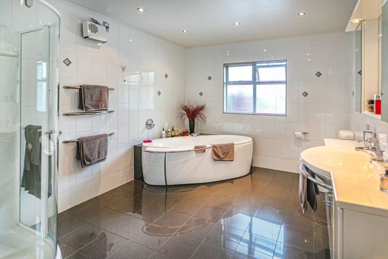 Photo of property in 52 Woods Road South, Colville, Coromandel, 3584