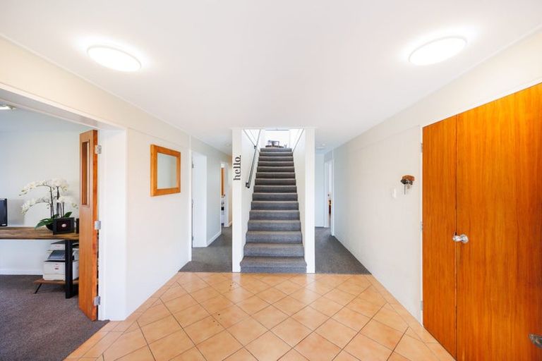 Photo of property in 22 Opawa Place, Terrace End, Palmerston North, 4410