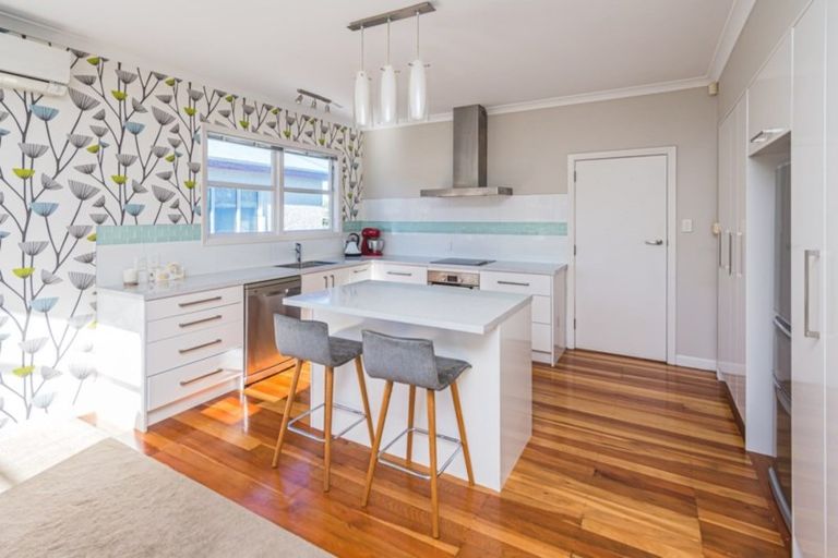 Photo of property in 23 Kent Road, Saint Johns Hill, Whanganui, 4501