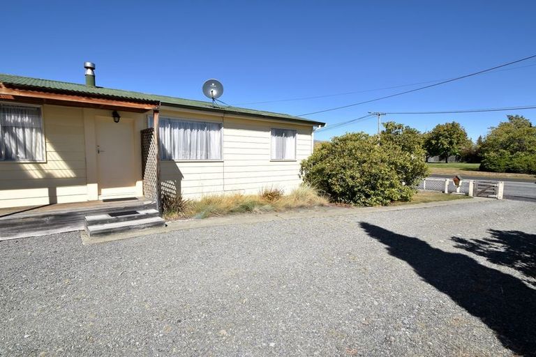 Photo of property in 11 Ruataniwha Road, Twizel, 7901