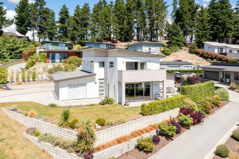 Photo of property in 6 Bovett Place, Wanaka, 9305