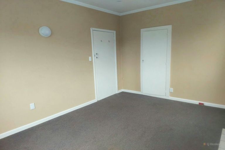 Photo of property in 53 Rhodes Street, Waimate, 7924