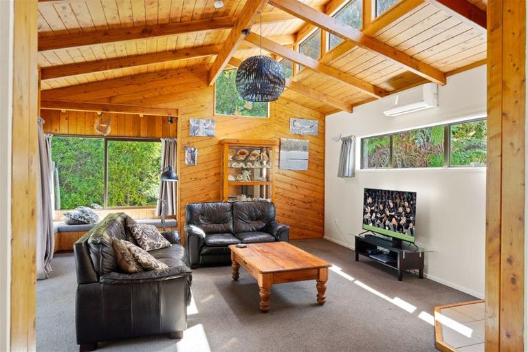 Photo of property in 13 Scoresby Street, Opua, 0200