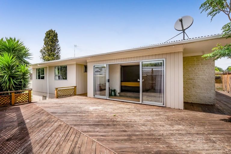 Photo of property in 147 Govett Avenue, Frankleigh Park, New Plymouth, 4310