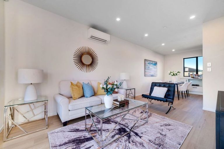 Photo of property in 6/32 Tiraumea Drive, Pakuranga, Auckland, 2010