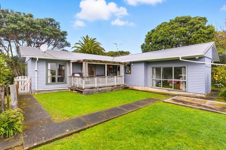 Photo of property in 27 Clunie Avenue, Raumati South, Paraparaumu, 5032